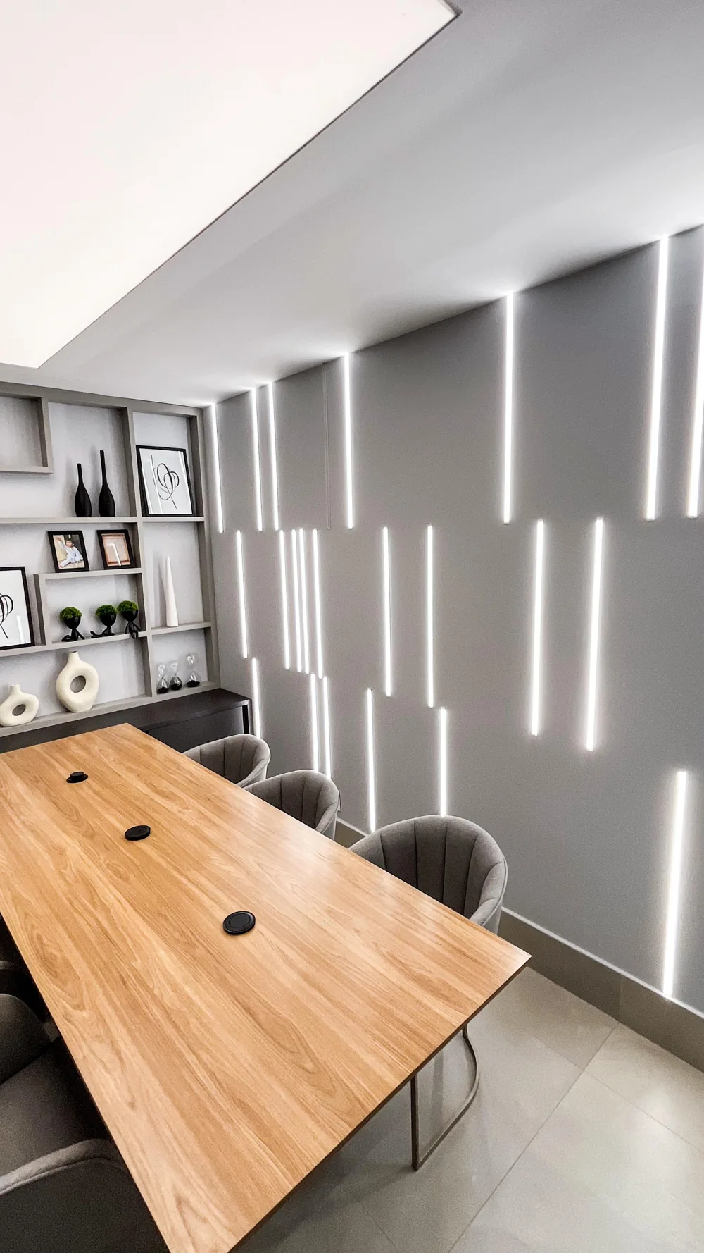 Paredes e divisórias em drywall para organizar ambientes residenciais e comerciais em Uberlândia.